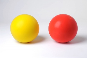 BALLON DE HANDBALL EN MOUSSE - SPORTEUS